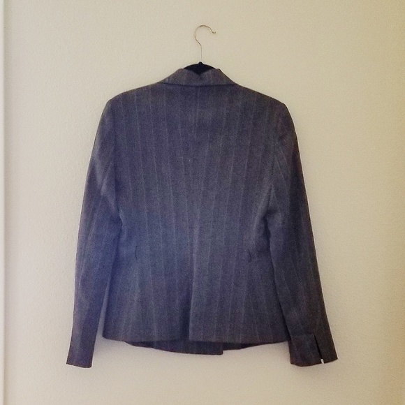 UNITED COLORS OF BENETTON gray suit skirt set - Picture 3 of 5